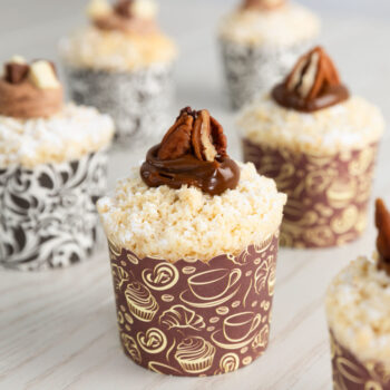 Alternative view of Scalloped Coffee Baking Cups