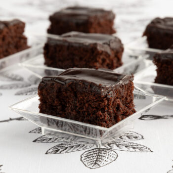 Alternative view of MiniWare Clear Petit Four Plates 2.6" x 2.6"